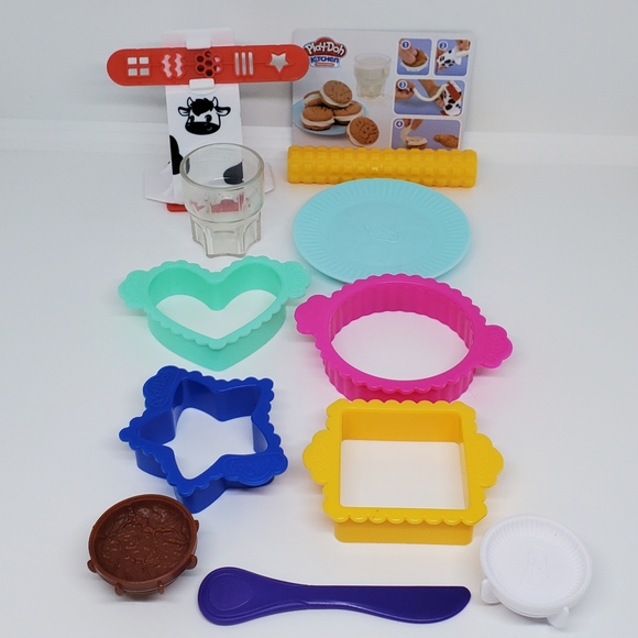 Playdoh Kitchen Creations Bundle - Picture 7 of 13